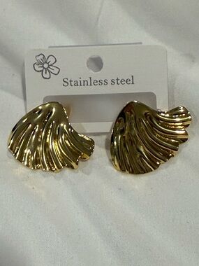 Gold Shell Wave Stainless Steel Stud Earrings